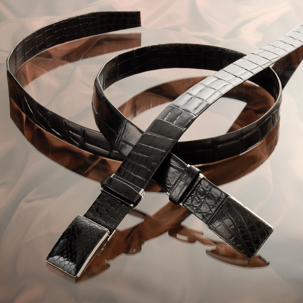 sankyo shokai（三京商会） (レザー革 皮 ベルト)クロコダイル本無双