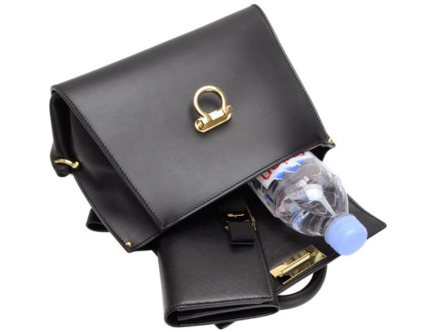 FERRAGAMO（フェラガモ） サルヴァトーレフェラガモ バッグ Salvatore