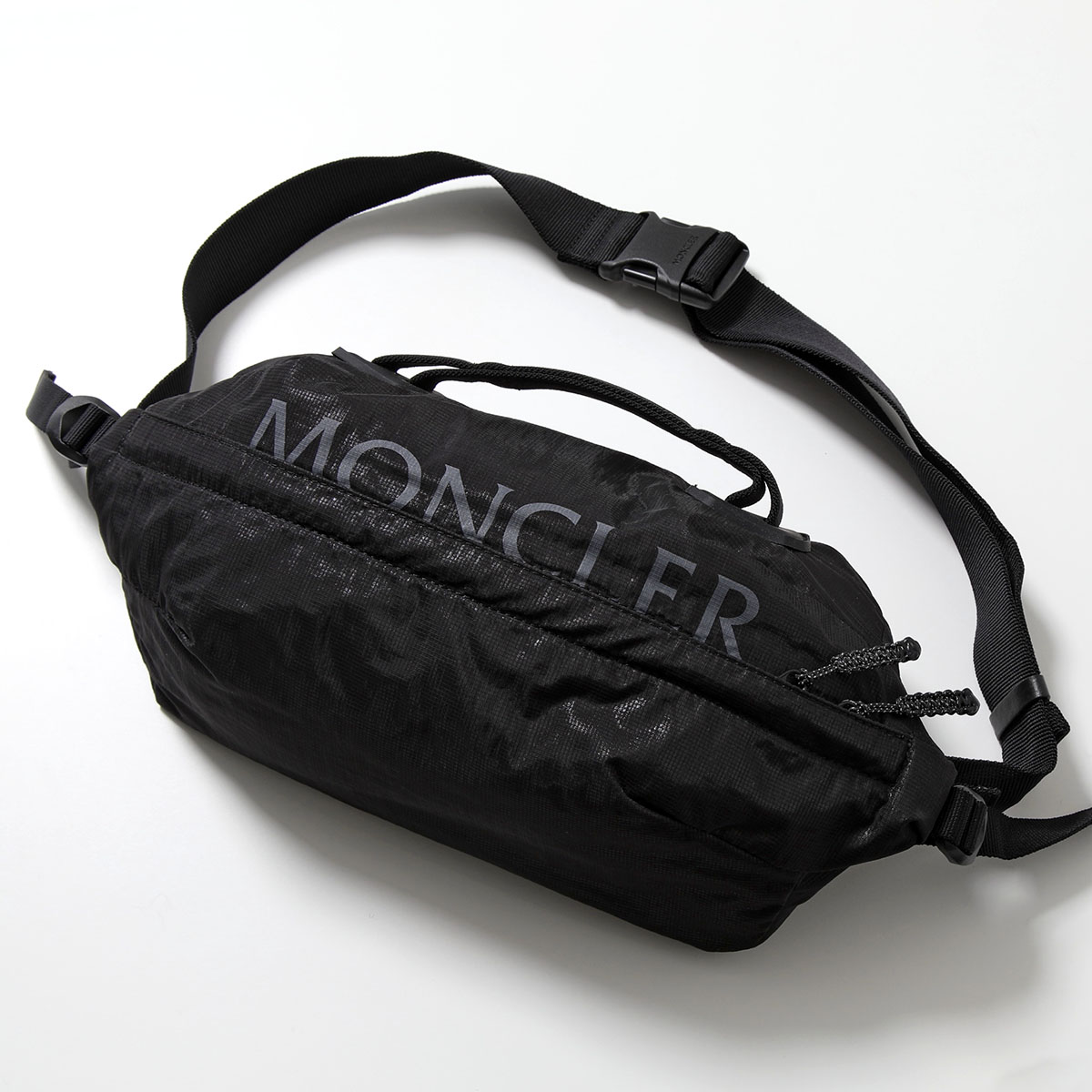 MONCLER モンクレール ボディバッグベルト ショルダーバッグ黒ダウン