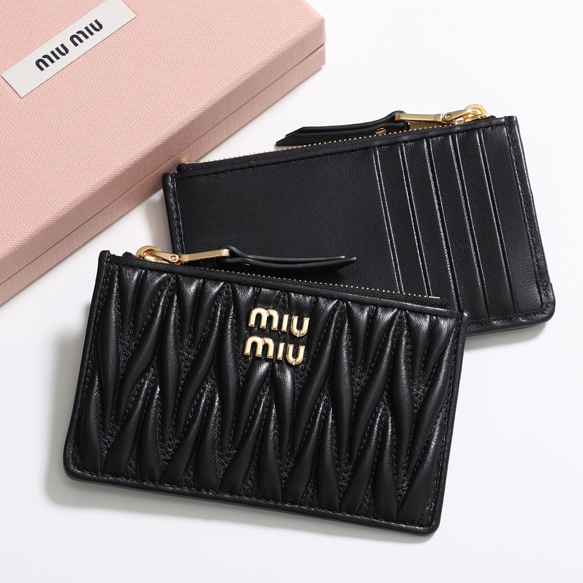 miu miu（ミュウミュウ） フラグメントケース MATELASSE マテラッセ