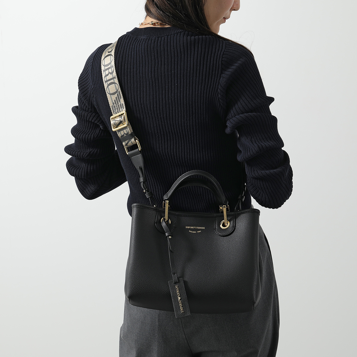EMPORIO ARMANI エンポリオアルマーニ ショルダーバッグ EW000361