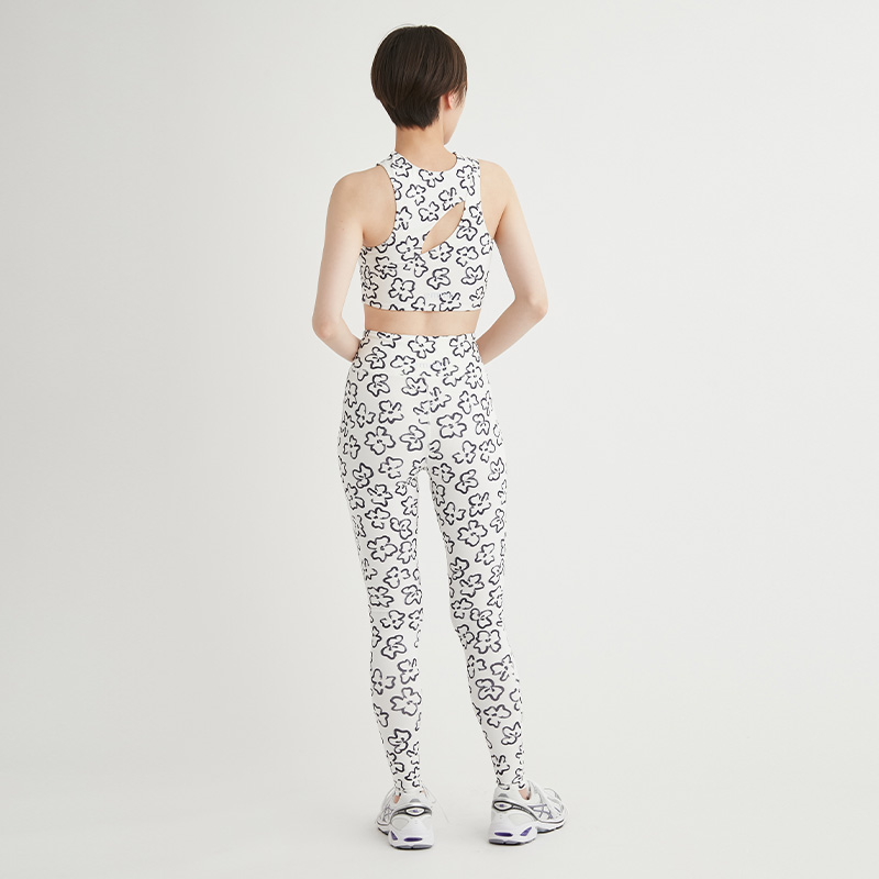 emmi yoga（エミヨガ） エミ ヨガ セール ヨガウェア トップス eco