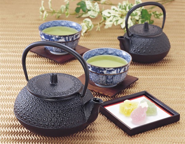 岩鋳（IWACHU） 南部鉄器 鉄瓶兼用 新急須 5型新亀甲 岩鋳製 日本製