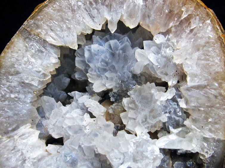 2.1Kg メノウ 原石 カルサイト共生[t640-2247]