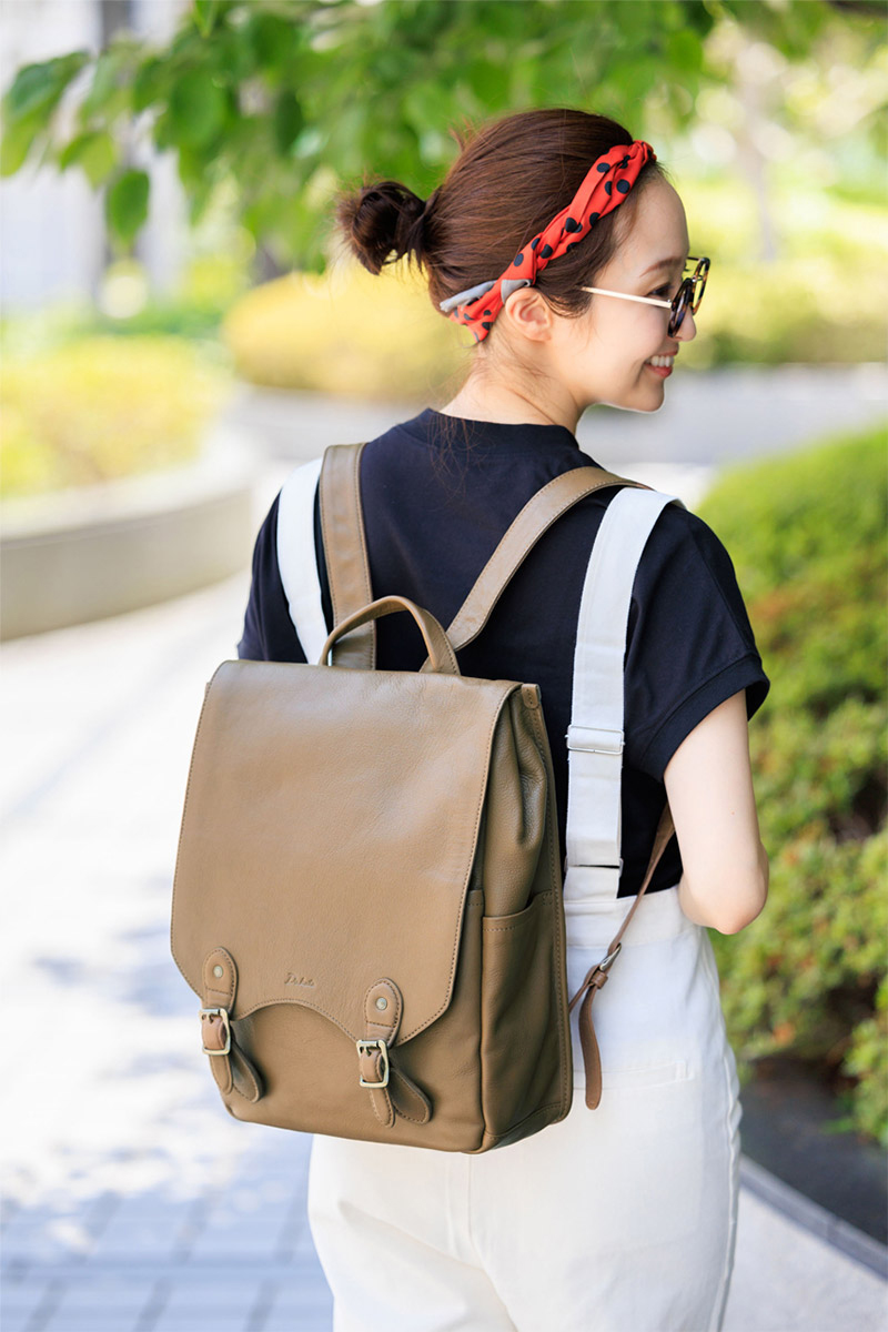 Dakota（ダコタ） 3年保証＋プレゼント付 ファレル リュック 1034242