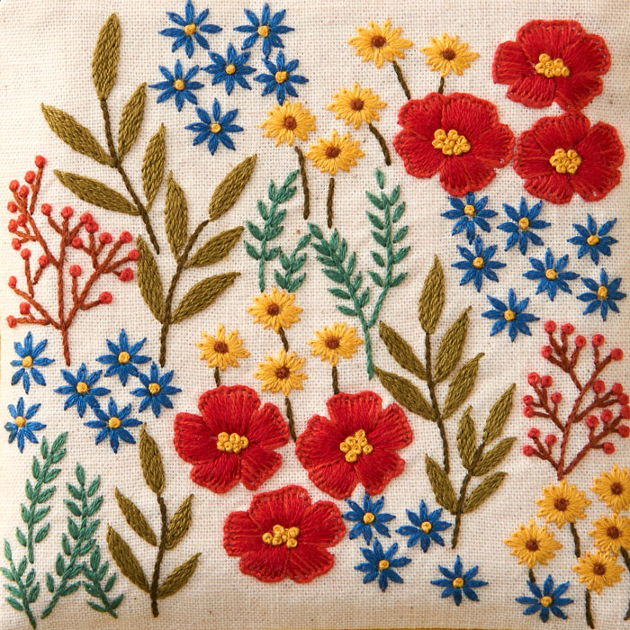 戸塚刺繍キット Wild Garden スクエアポーチ1 | 戸塚刺しゅう 刺繍