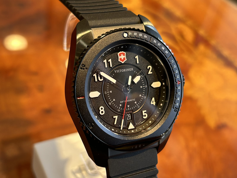 VICTORINOX（ビクトリノックス） ジャーニー JOURNEY 1884 ブラック