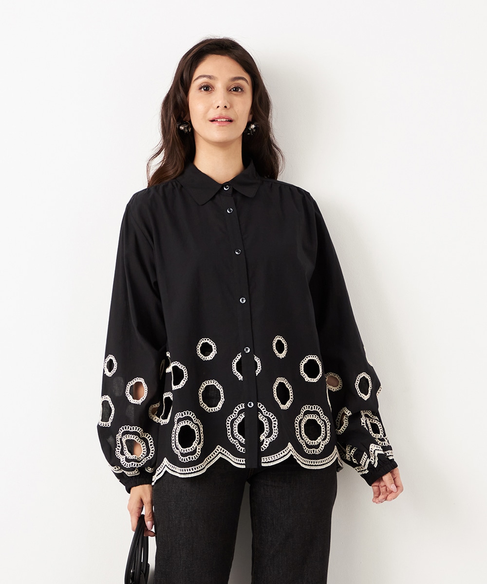 カットワーク刺繍シャツ