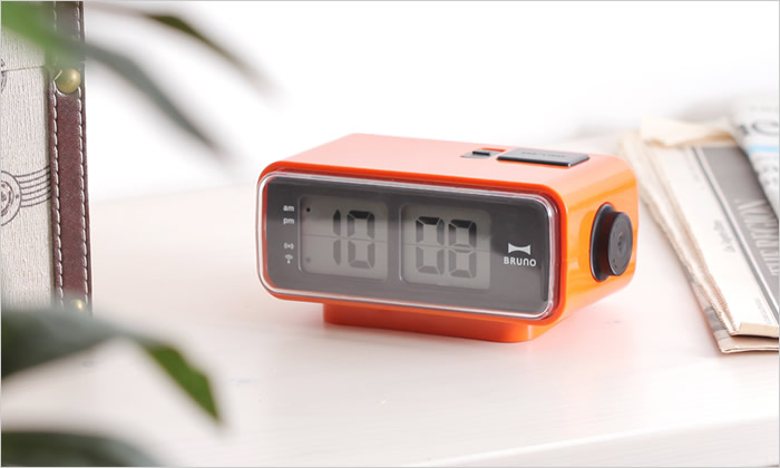 インテリアショップ roomy BRUNO LCDレトロアラームクロック S