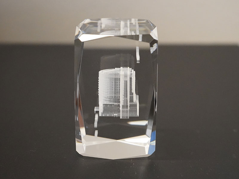 3Dクリスタル《直方体24面カット・80x50x50》 - オリジナル3Dレーザー