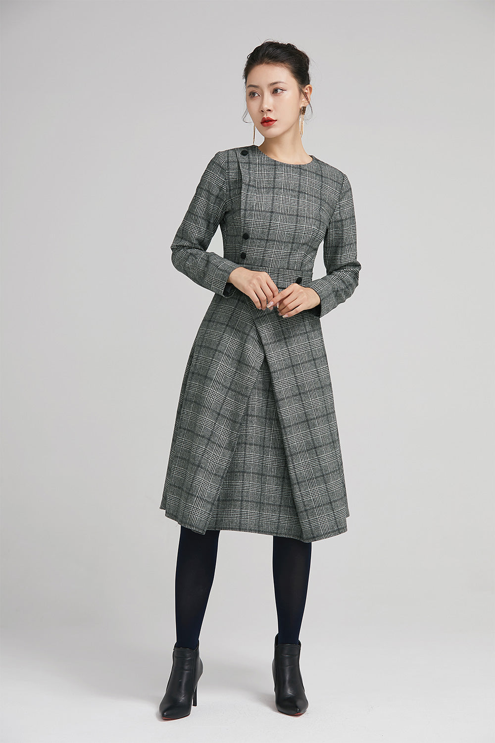 Retro winter wool plaid dress with long sleeves 2236 – Xiaolizi