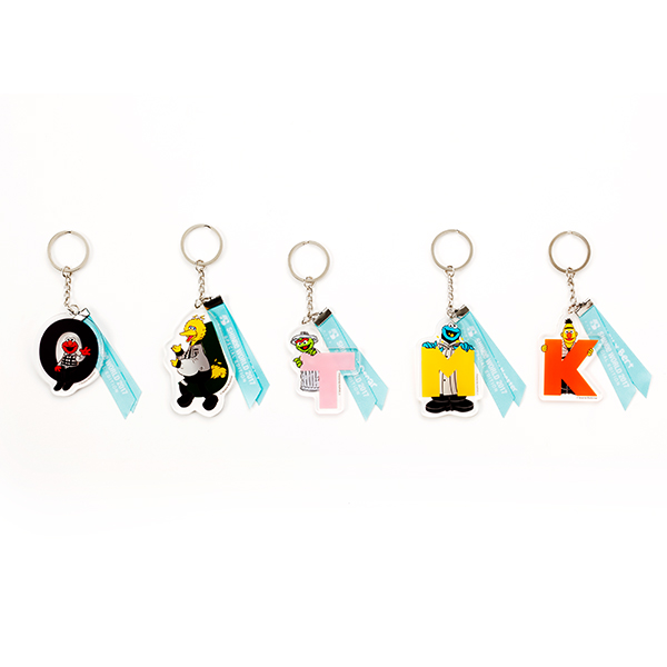 SHINee WORLD 2017～FIVE～ Special Edition」追加グッズ販売決定