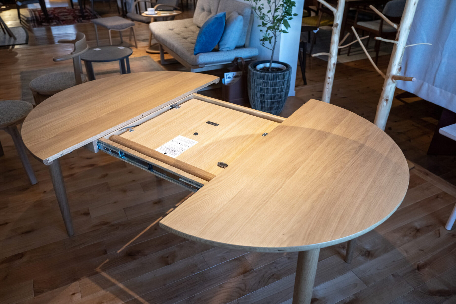 マム ダイニング EXテーブル | 塩田家具 リヴリア