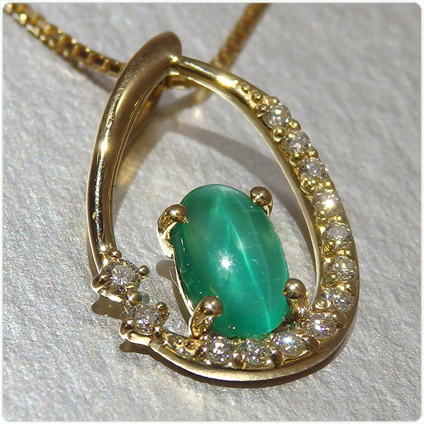 エメラルドキャッツアイ K18YGペンダント 0.426ct – 宝石店 SIND BAD