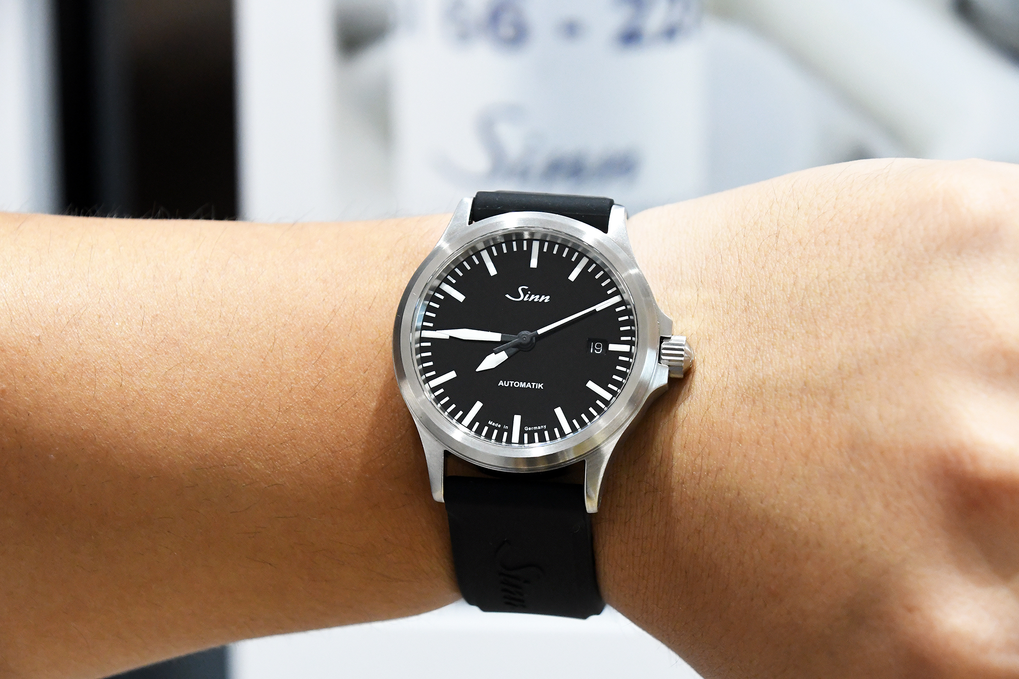 No.383】シリコンストラップがベストマッチなY.Y様のモデル556 – Sinn