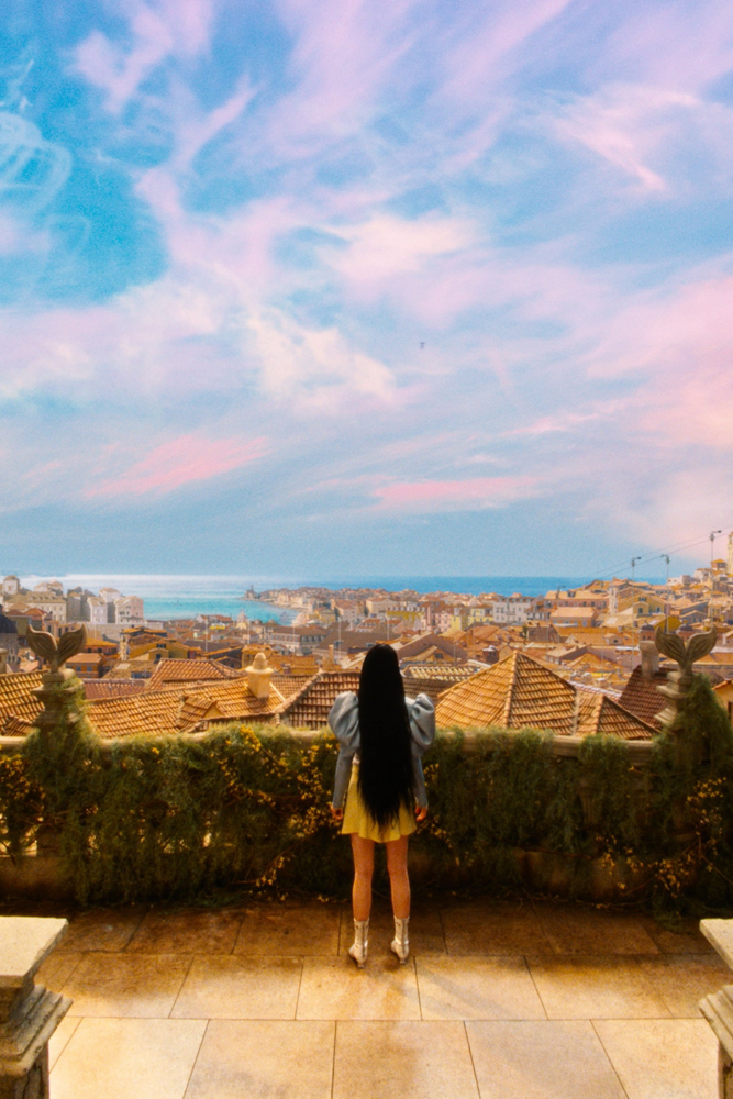 inspired by POOR THINGS】T-shirt /MULTI | Sister Online Boutique