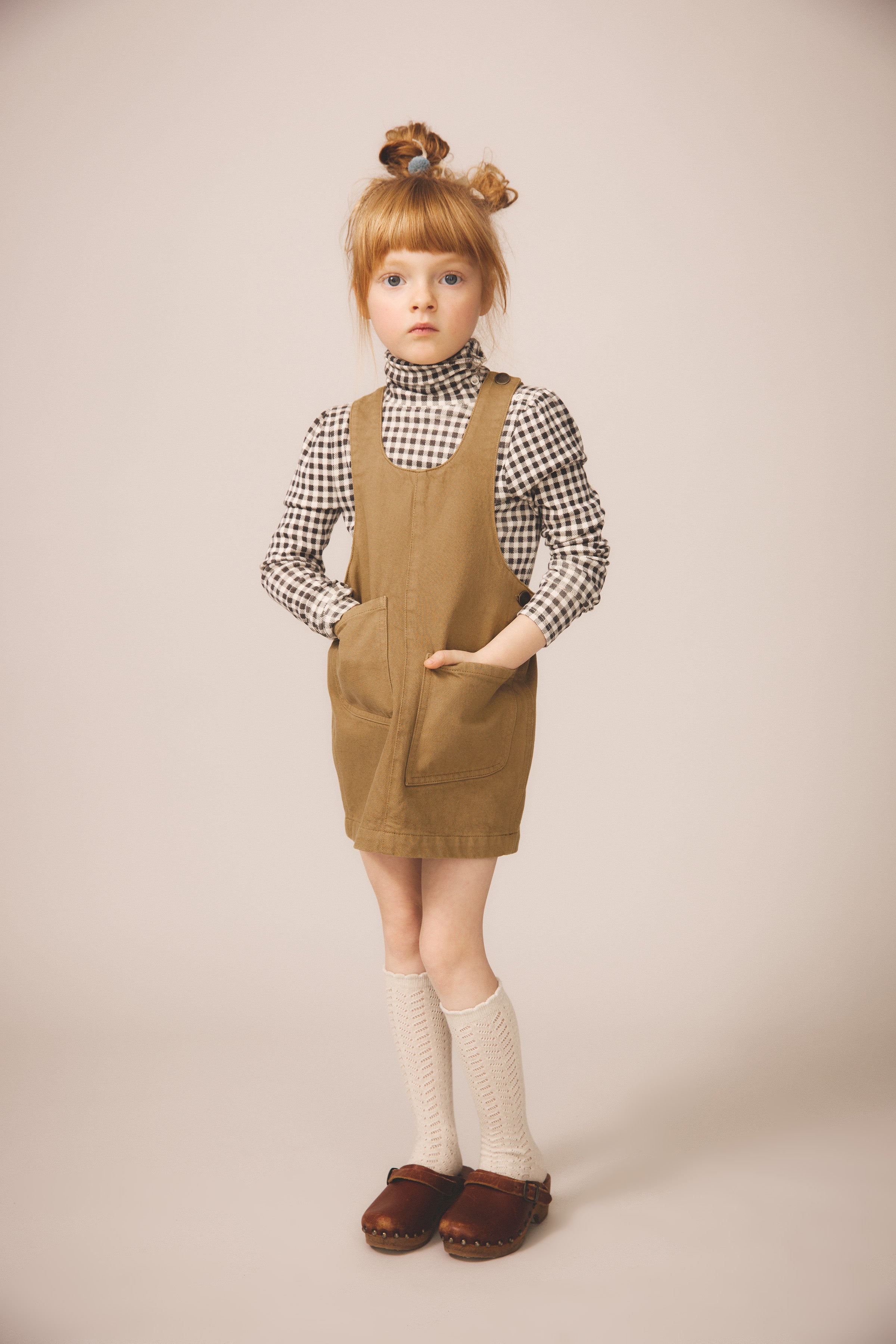 Delia Pinafore, Brush – Soor Ploom