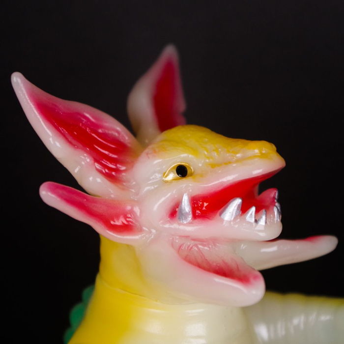 ブルマァク製「ガボラ(蓄光)」が地底よりギャラリー＆ショップ・墓場の