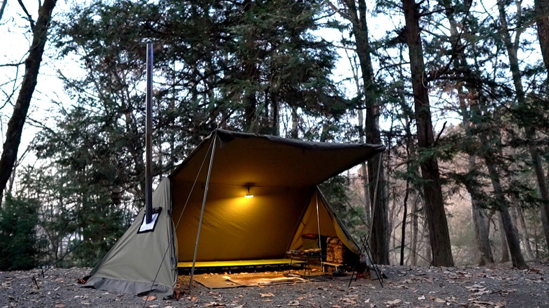コスパ最強_薪ストーブが使える4シーズン対応の軍幕テント_TOMOUNT