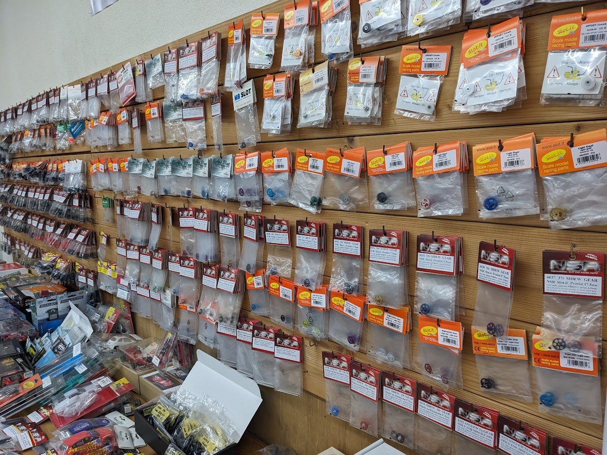 1/32 スロットカー 専門店 イタリア NSRのアジア正規代理店 世界中から