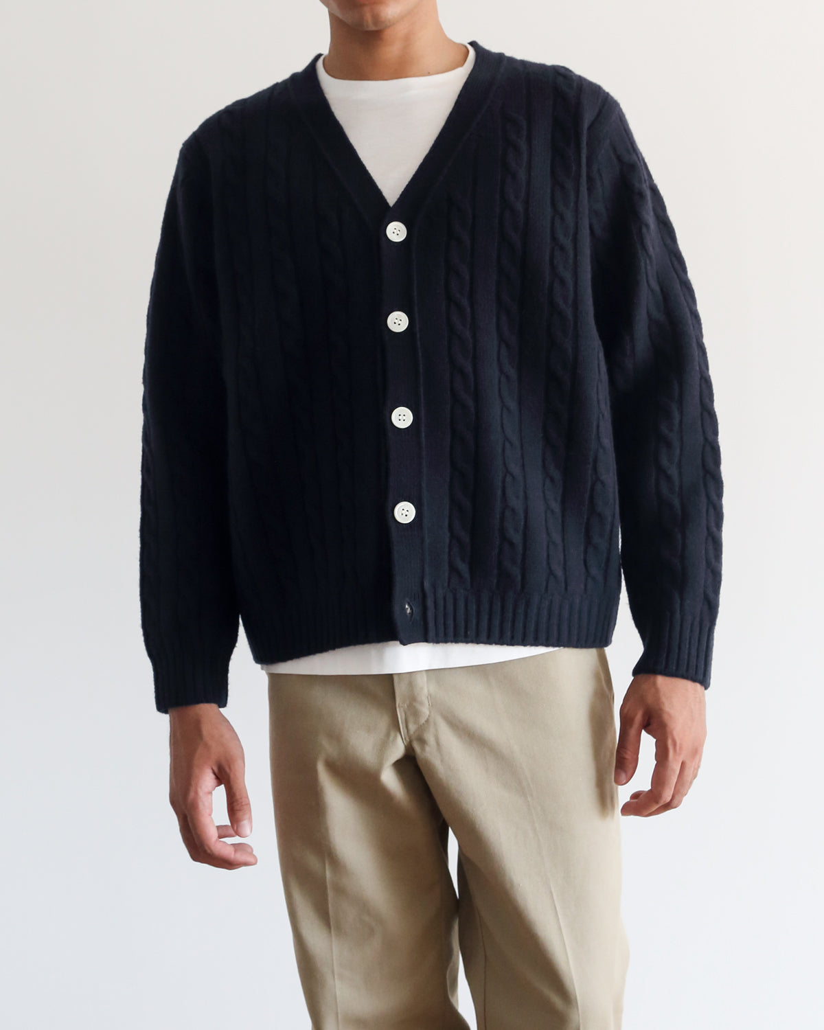 UNISEX】5Gケーブル編み メリノウール Vネックカーディガン SL9W-664