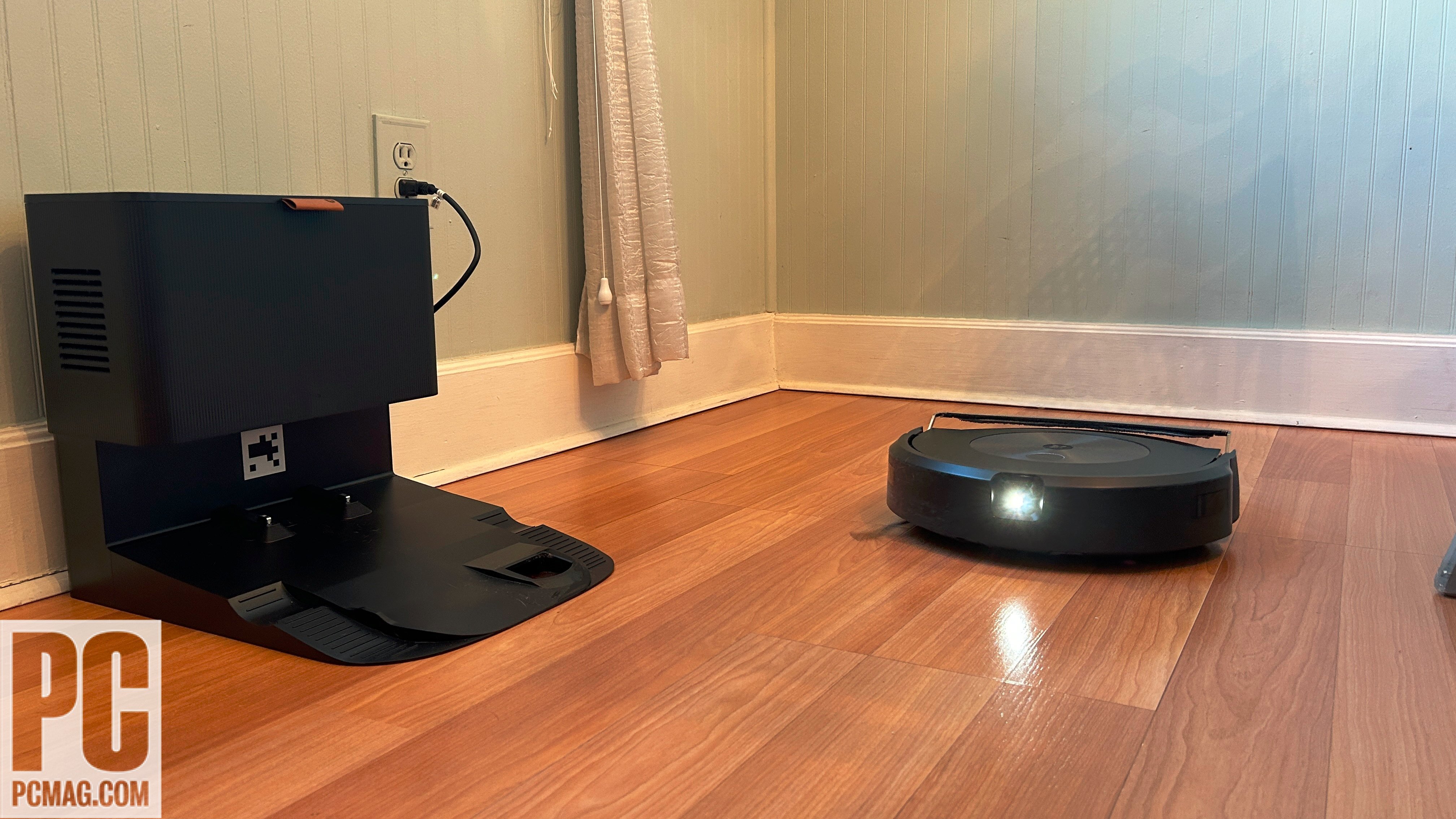 iRobot Roomba Combo j7+ - Review 2023 - PCMag Middle East