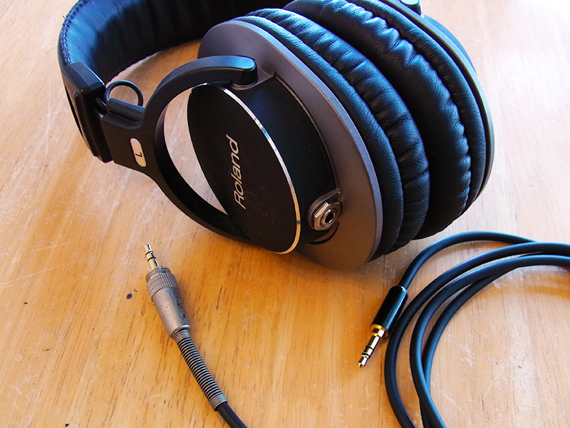 Roland RH-300】を脱着化しました。 – イヤホン・ヘッドホン修理実績