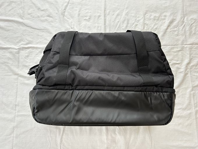 burton-gig-70L-duffel-bag-3.jpg