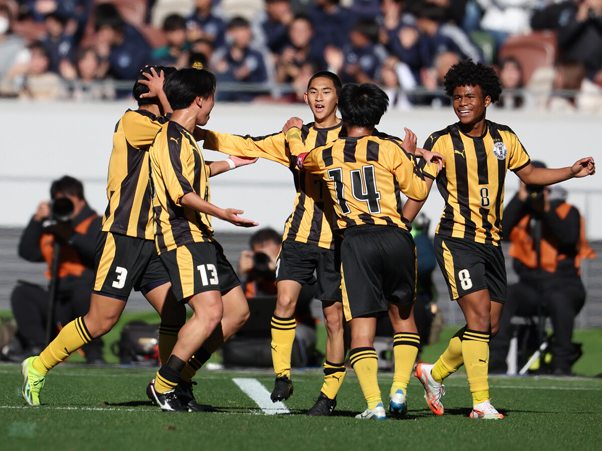 前橋育英高校サッカー部 ピステ Oサイズ プーマ 前橋育英高校サッカー