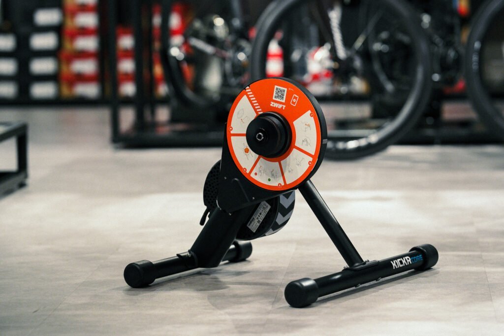 ローラー台はWahoo KICKR CORE Zwift Oneがオススメです