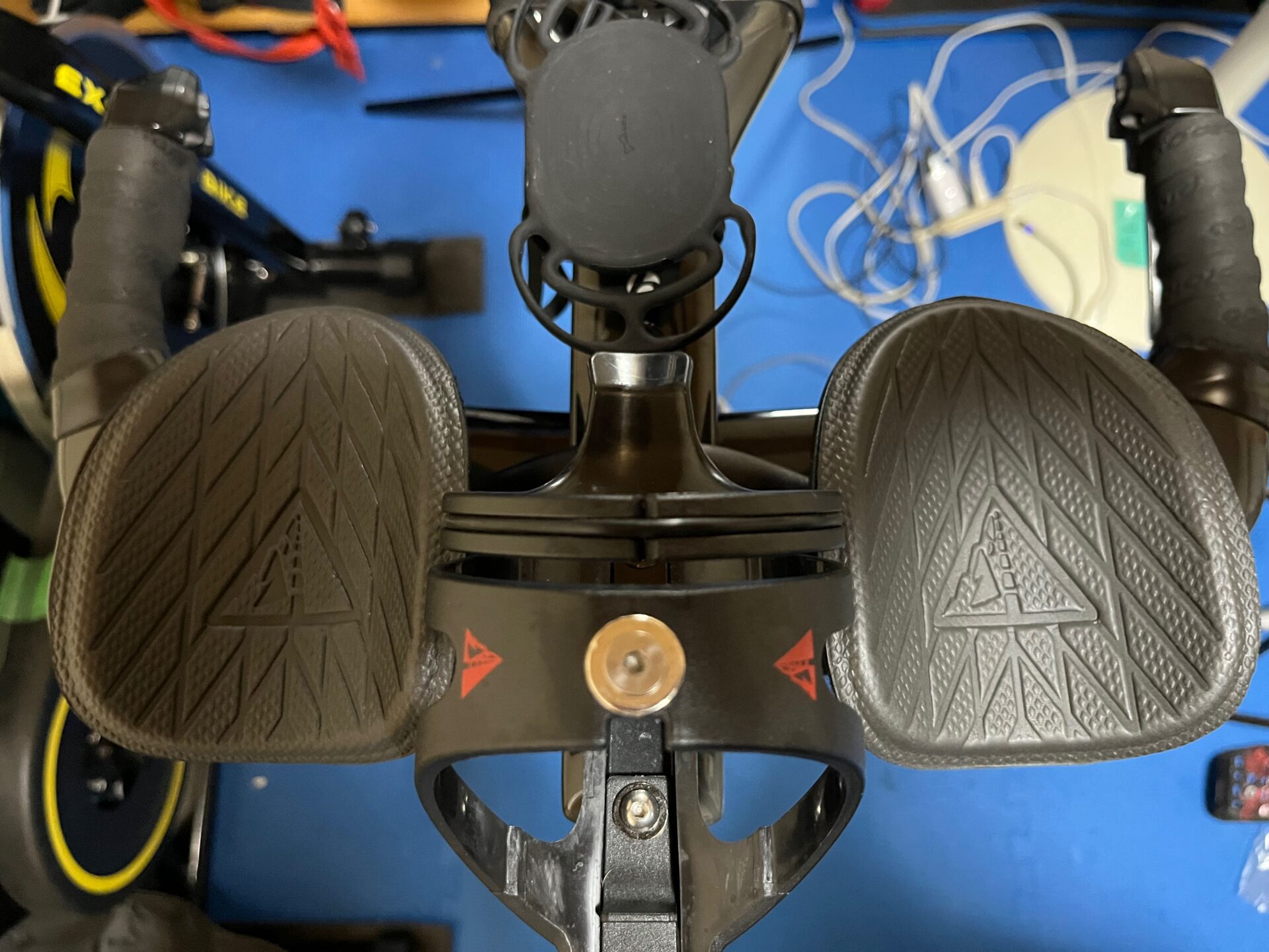DHバー アームレスト交換 (ProfileDesign ERGO+ ARMREST KIT)｜デブ