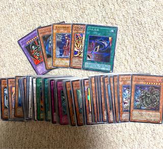 遊戯王 カード まとめ売り 遊戯王カード 引退品 まとめ売り 遊戯王