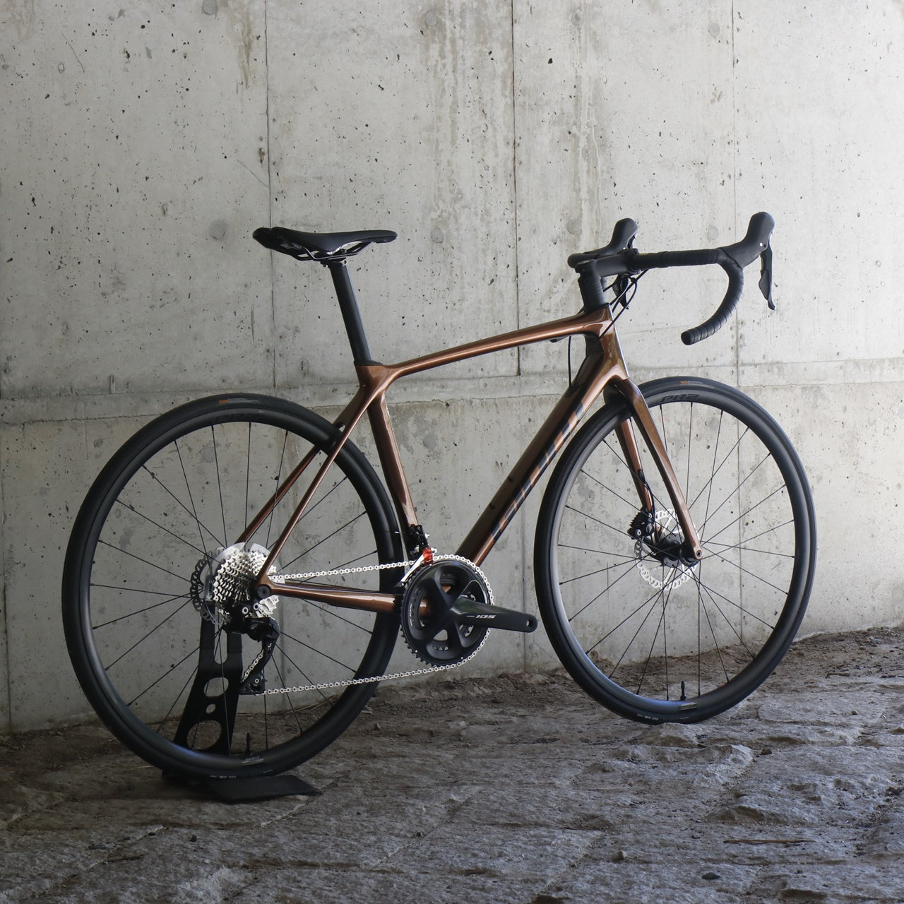 GIANT / 【京都/店頭お渡し限定】【2023年モデル】TCR ADVANCED 2 DISC