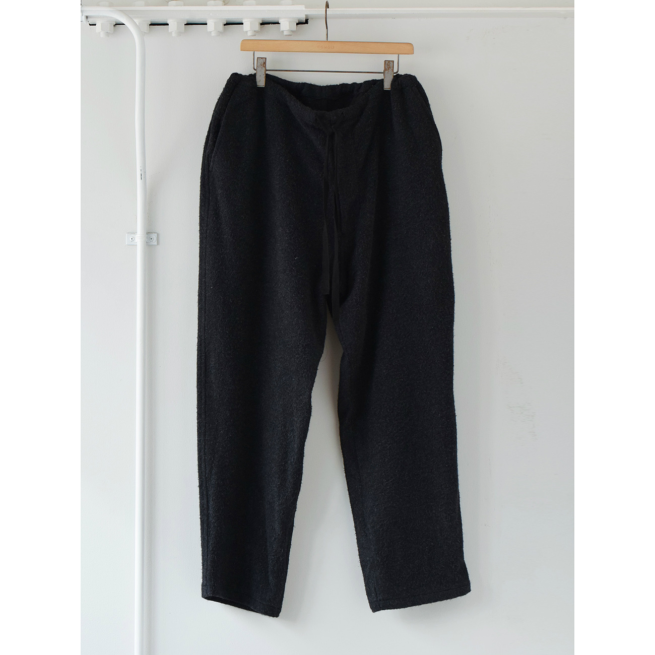 COMOLI / コモリ | シルクモッサ ドローストリングパンツ - Charcoal
