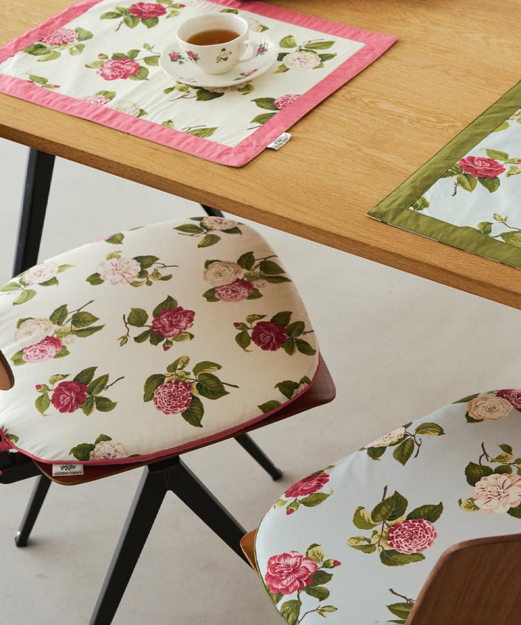 カミール柄 シートクッション（クッション・カバー） | LAURA ASHLEY