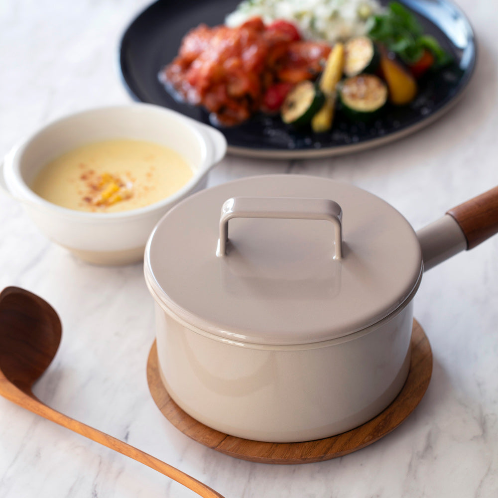 送料込み】365methods ソースパン16cm カフェオレ YY-16S.BE |キッチン