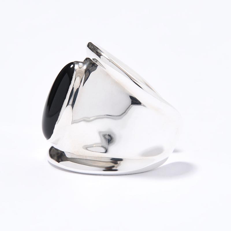 CHOPIN RIGHT FINGER ARMOR RING ONYX -SILVER- | IN ONLINE STORE
