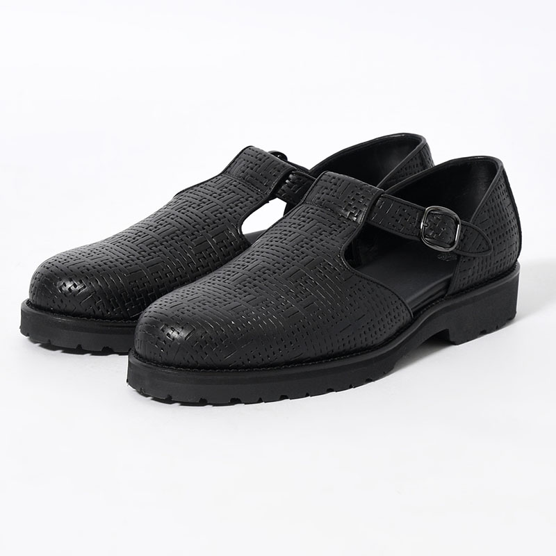 EMBOSSED CZECH GURKHA SANDAL -BLACK- | IN ONLINE STORE