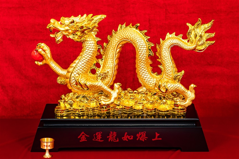 SHINGO 龍置物「金運龍如爆上」銅杯付き: その他グッズ | カドスト