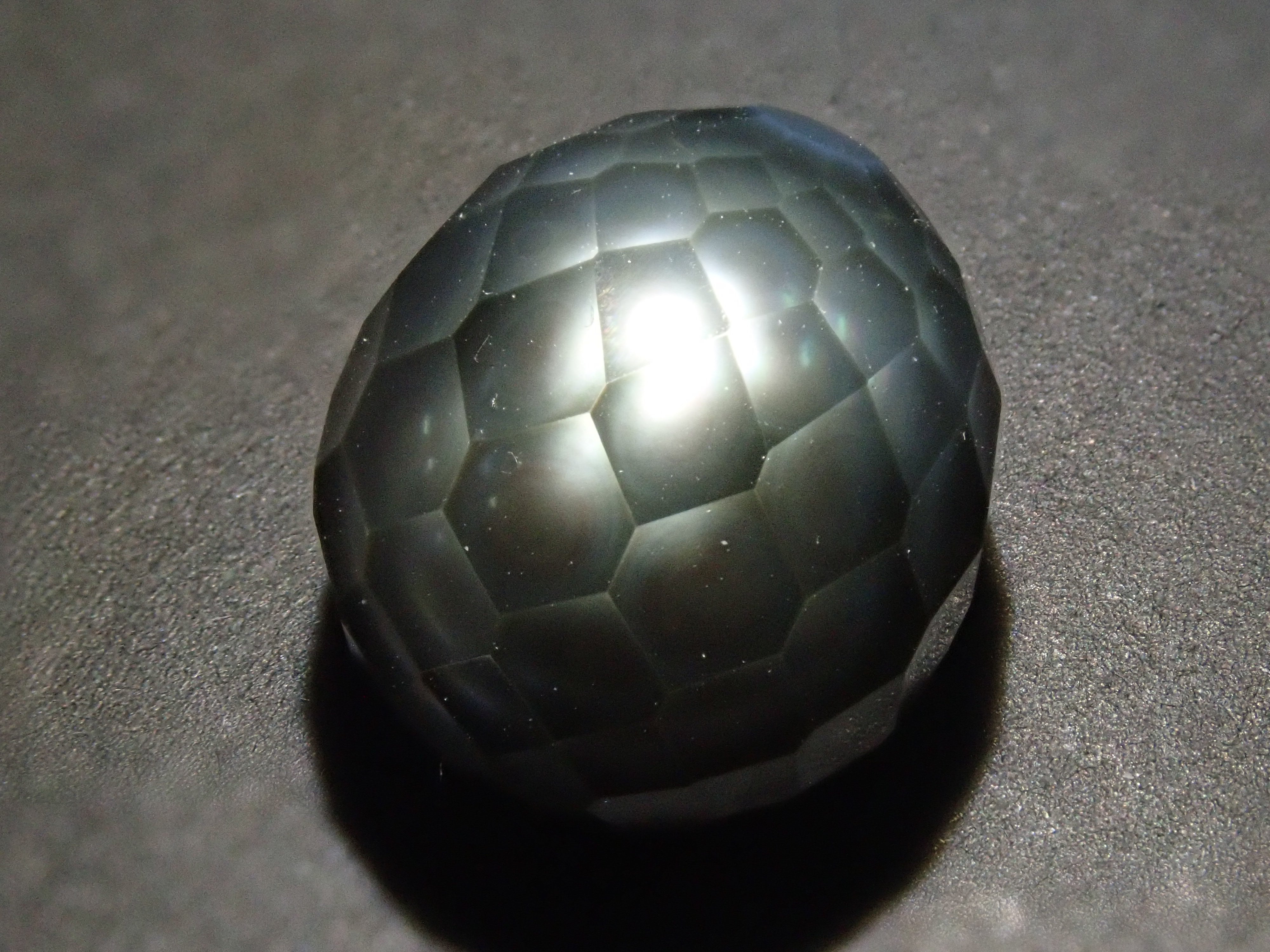 華真珠（黒蝶真珠） 13mm/18.972ctルース 華真珠ギャランティーカード