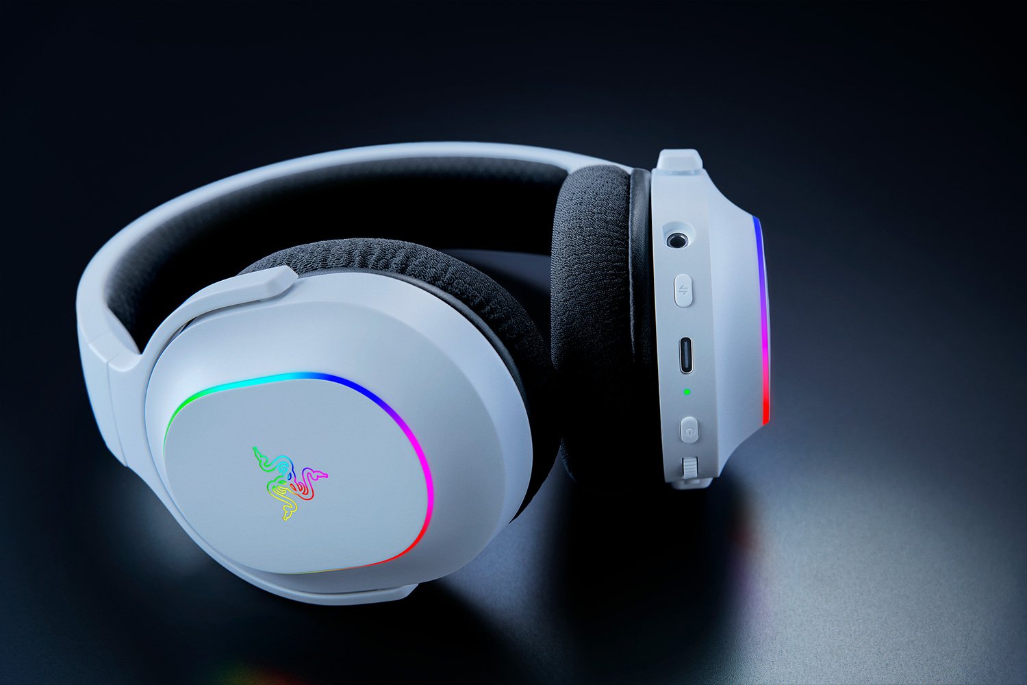 Razer Barracuda X Chroma ワイヤレス ゲーミングヘッドセット White