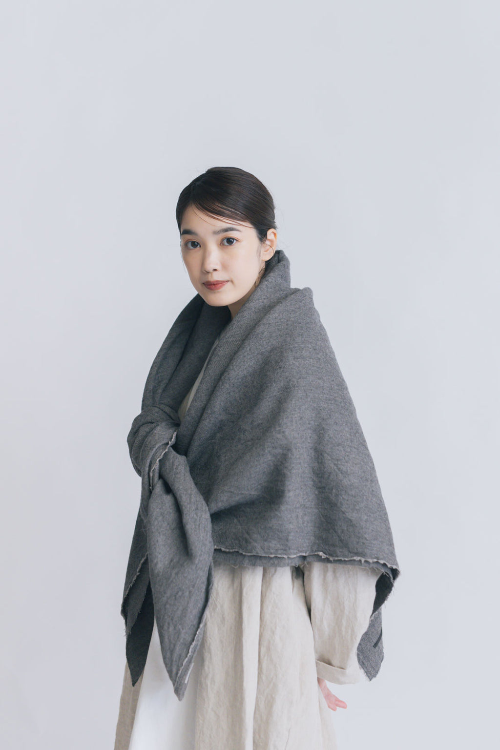 Honnete ワイドストール ウール/リネン ウォッシュドツイル ｜くらす