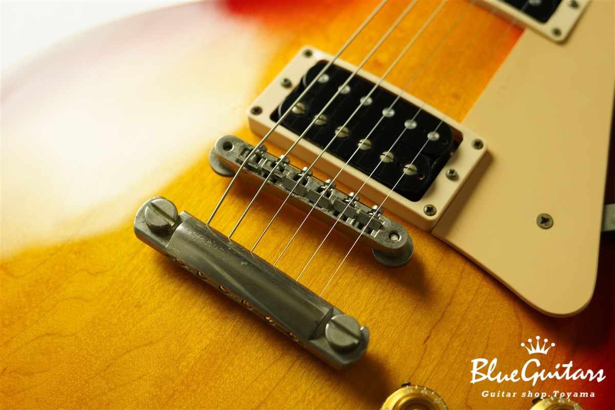 Gibson 1997年製 Les Paul Classic - Heritage Cherry Sunburst | Blue