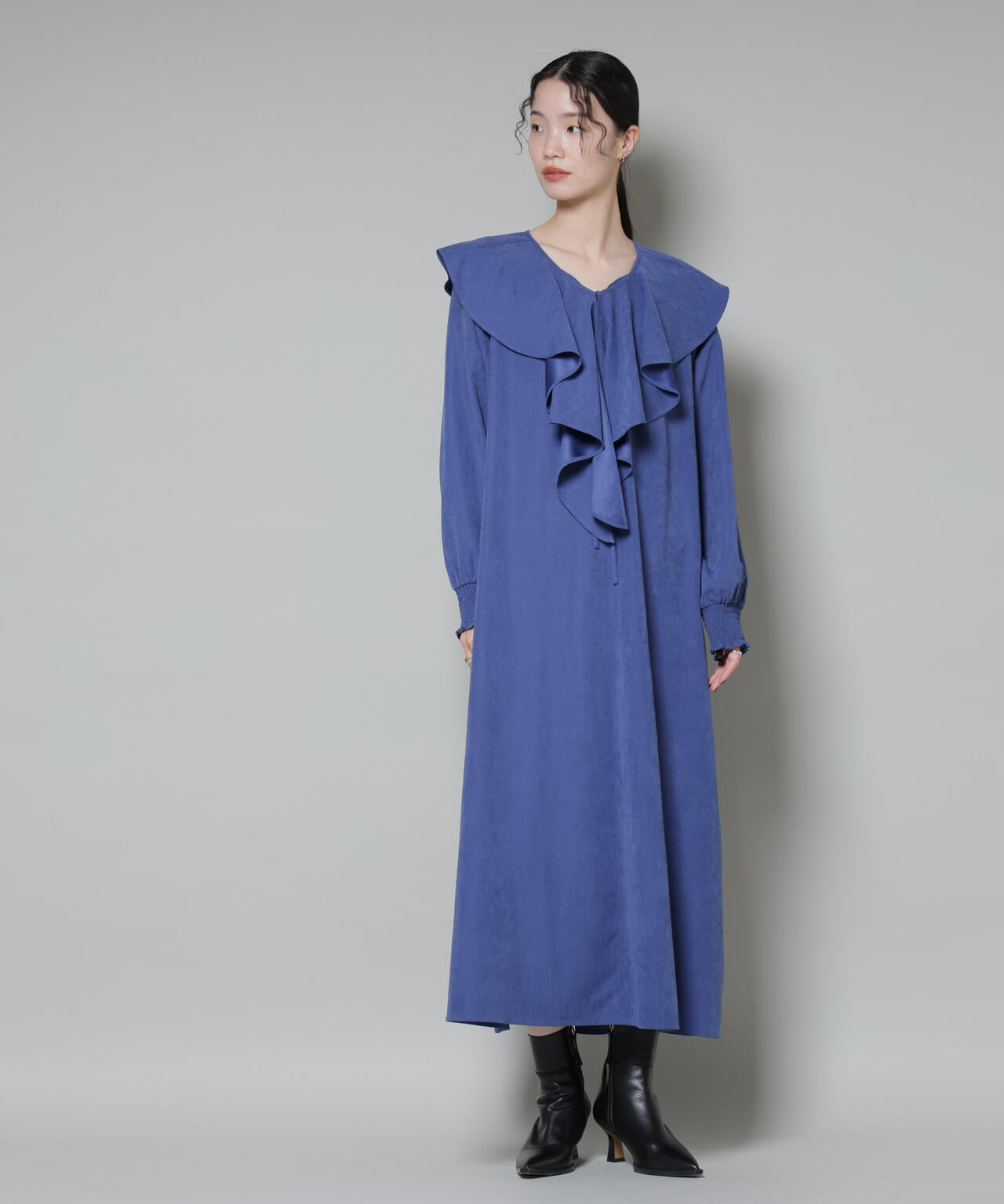 取り外し可能 ラッフルカラー 付き ピーチ フレアワンピース