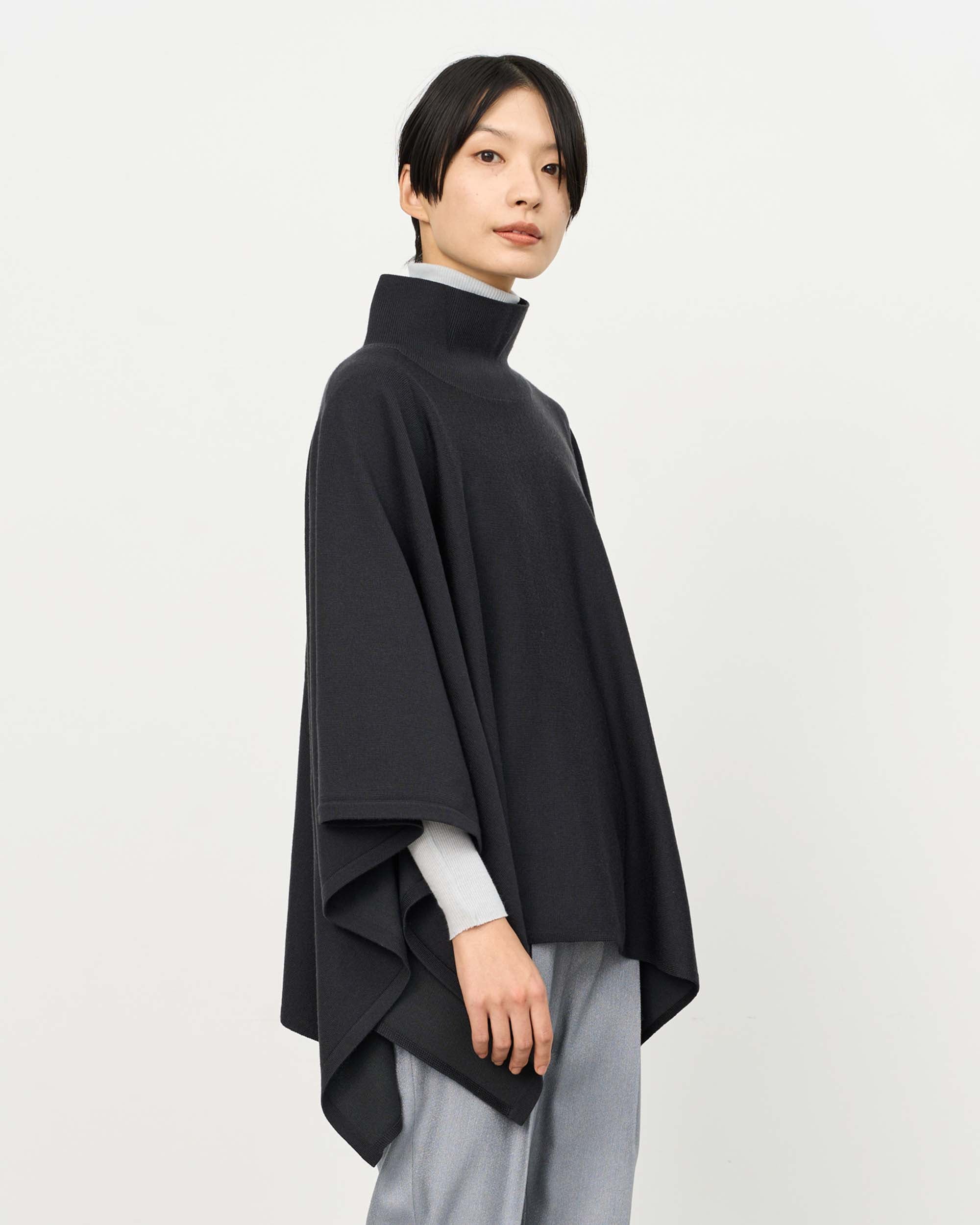 ウール混2WAYケープ - SOÉJU online store｜上質な大人の女性のための