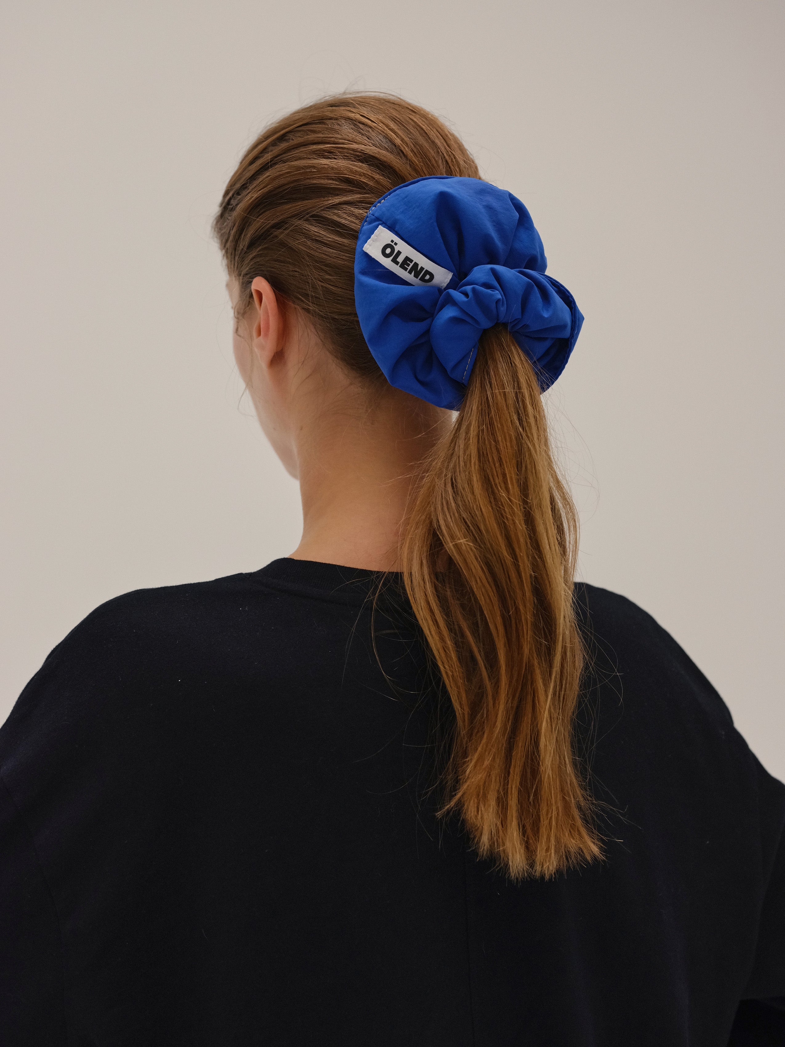公式】ÖLEND オレンド Padded Scrunchy シュシュ – CHELSEA