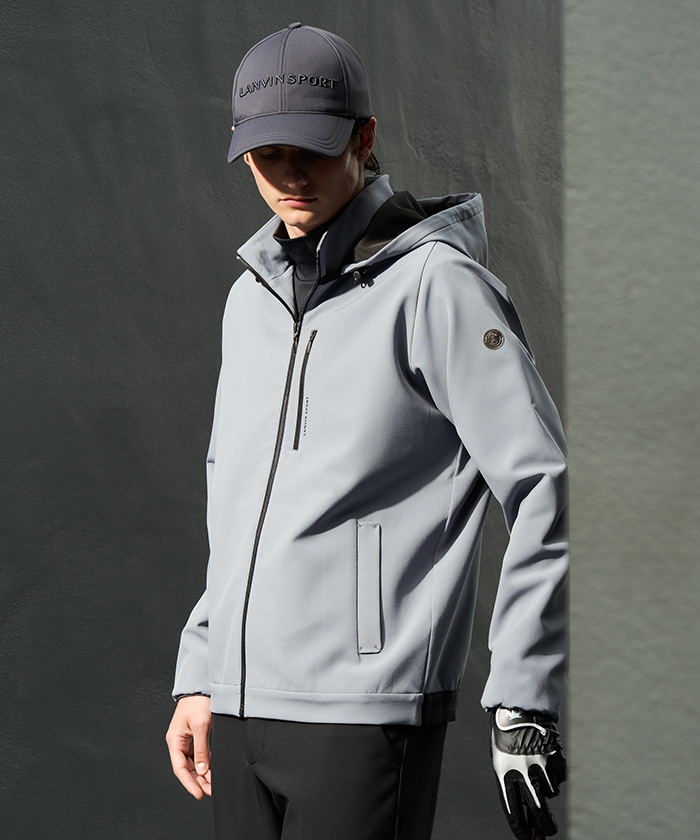 冬のゴルフプレイに最適な防寒ブルゾン -デサントストア-DESCENTE STORE-