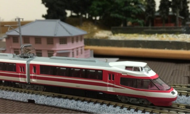 TOMIX 92604 小田急10000形 HiSE “ロマンスカー”入線。 | Swallowtail