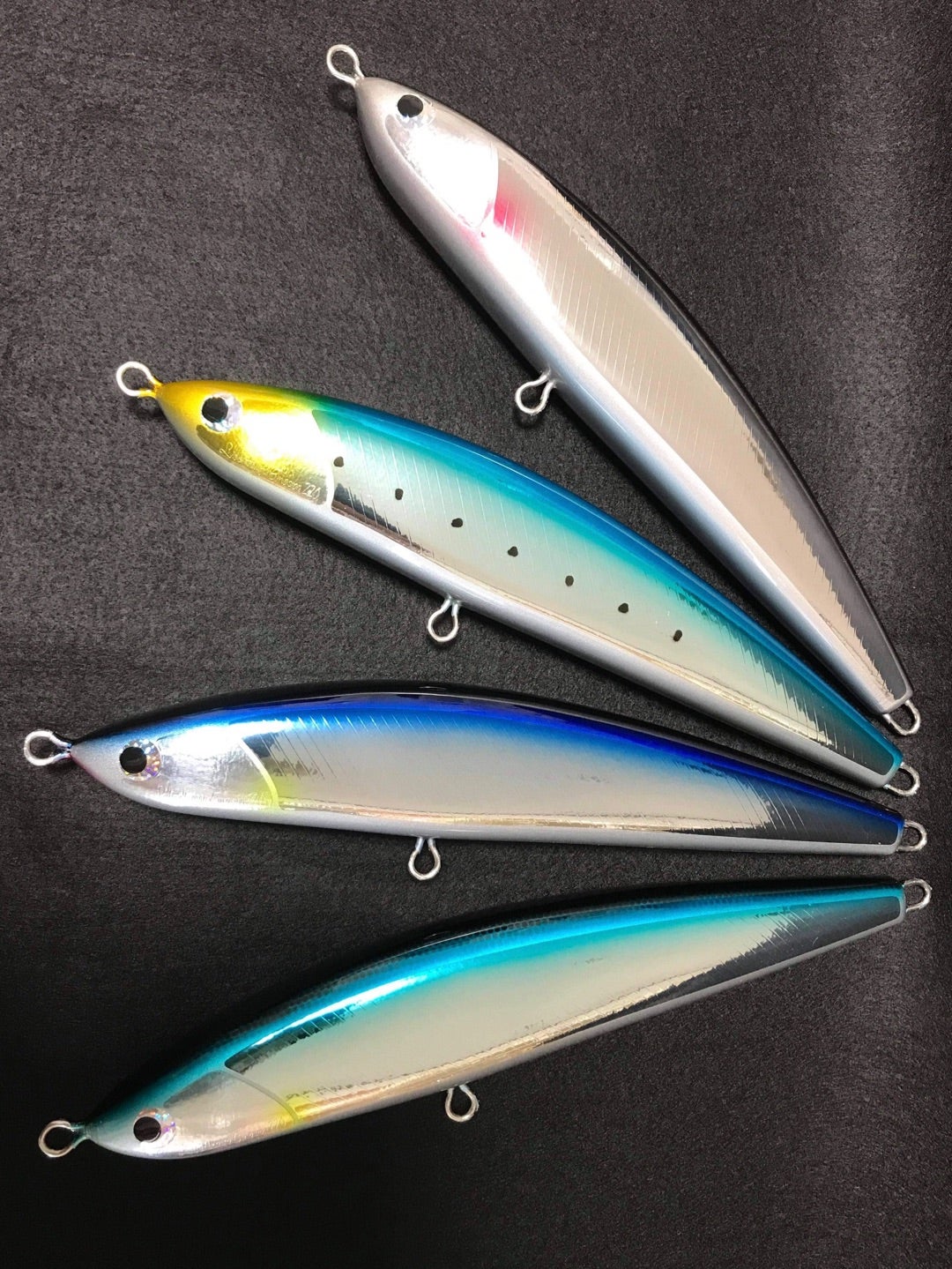 リベルタンゴエモシオン220フィッシュトリッパーズヴィレッジ f920