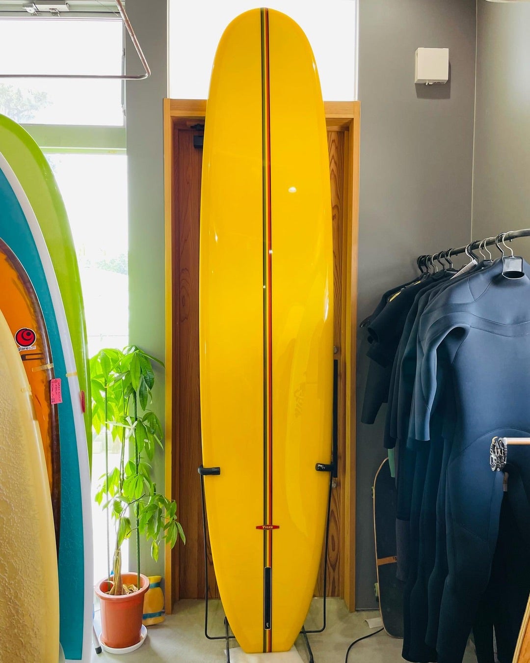 Tyler surfbords 9.8ピンテール 手渡しのみ サーフボードギャラリー